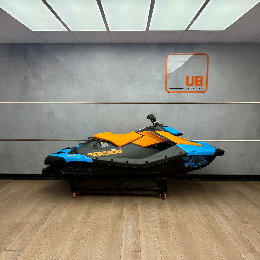 2026 SEADOO SPARK TRIXX 1UP 90HP- GULFSTREAM BLUE / ORANGE CRUSH